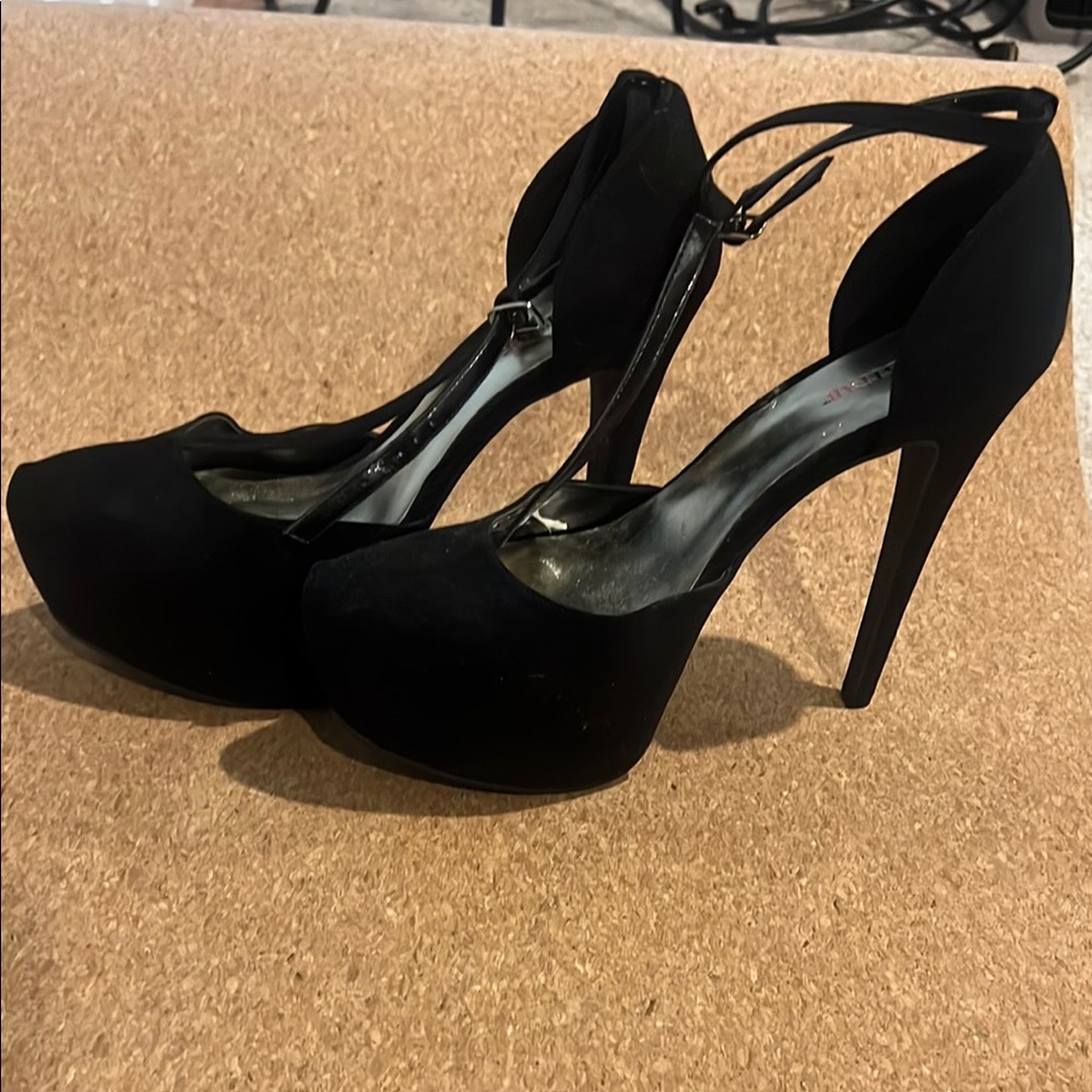 JustFab Black T-Strap Platform Heels